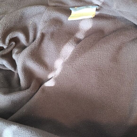 Columbia Jacket Bundle – 2 Sizes – Outdoor Gear for the Whole Family - Picture 11 of 11